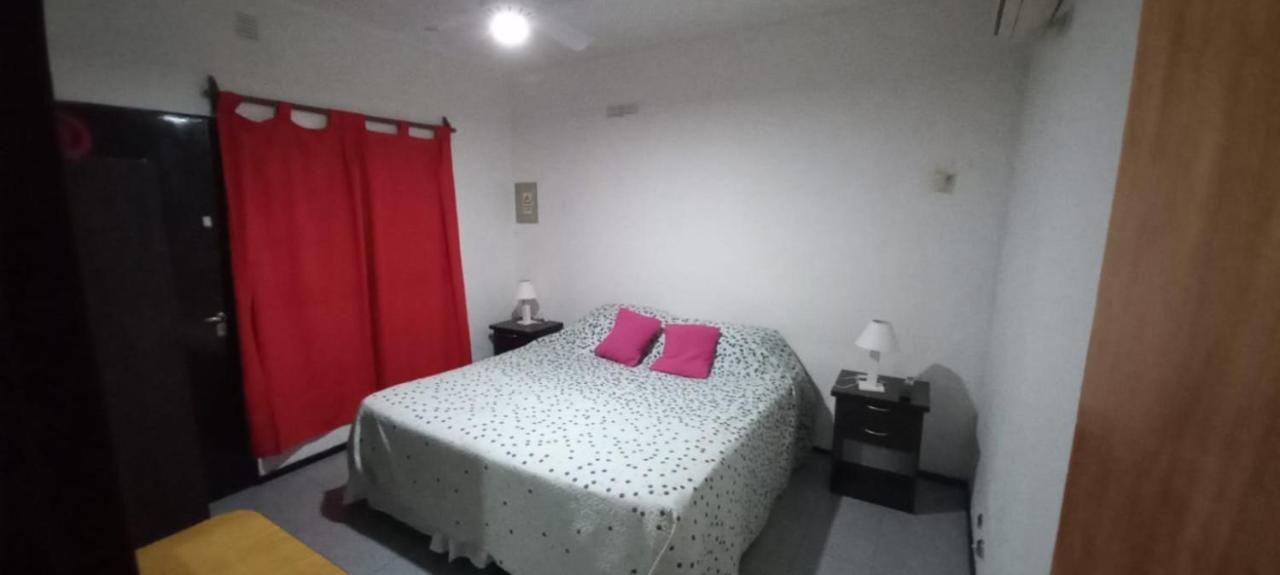 Apartamentos Willy - En Zona Residencial Con Estacionamiento ميندوزا المظهر الخارجي الصورة