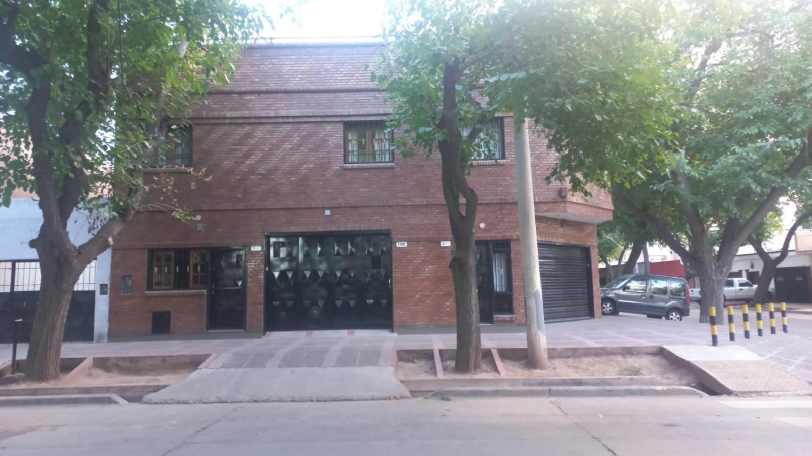 Apartamentos Willy - En Zona Residencial Con Estacionamiento ميندوزا المظهر الخارجي الصورة